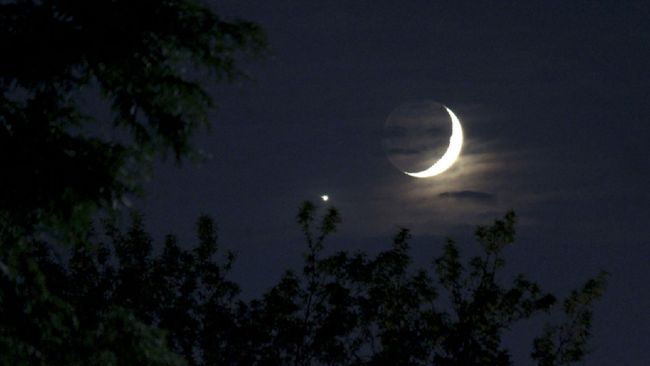 BERSUNGGUH-SUNGGUH PADA MALAM KEDUA PULUH TUJUH
